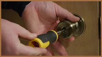 City Locksmith Shop Ellicott City, MD 410-412-7462 - 15-unlock-door